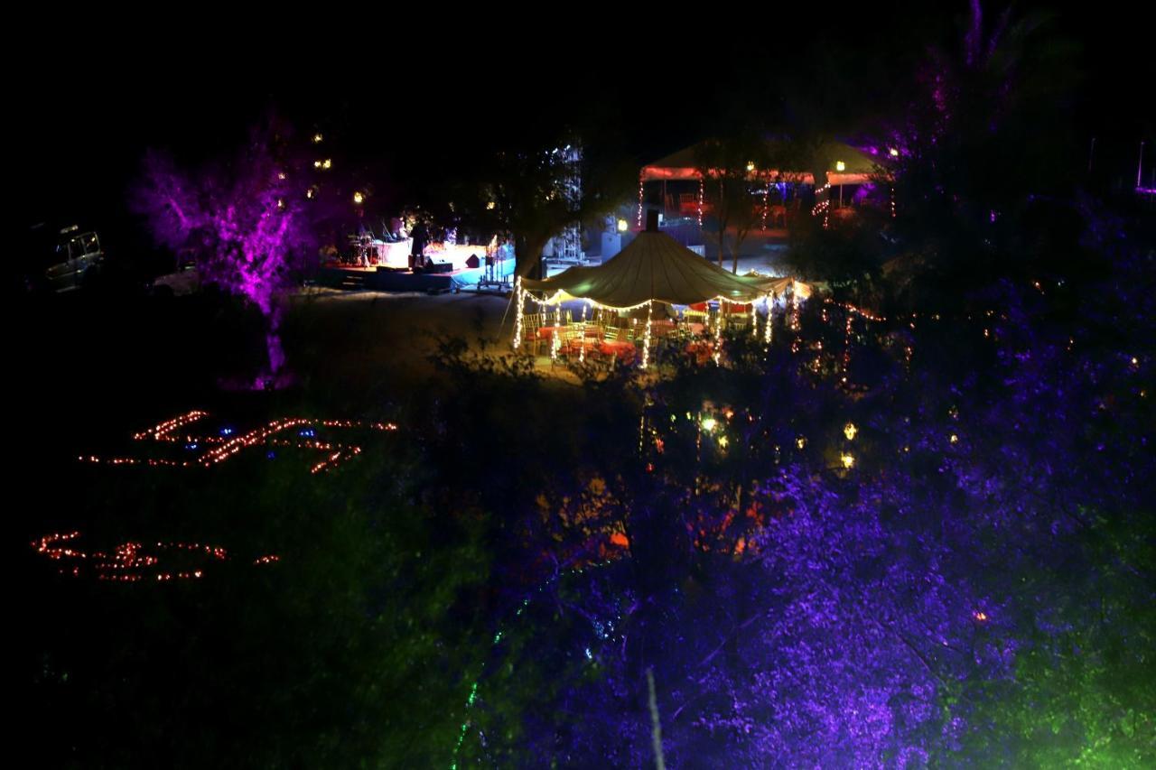 เดอะดีเสิร์ทรีสอร์ท มันดาวา ภายนอก รูปภาพ